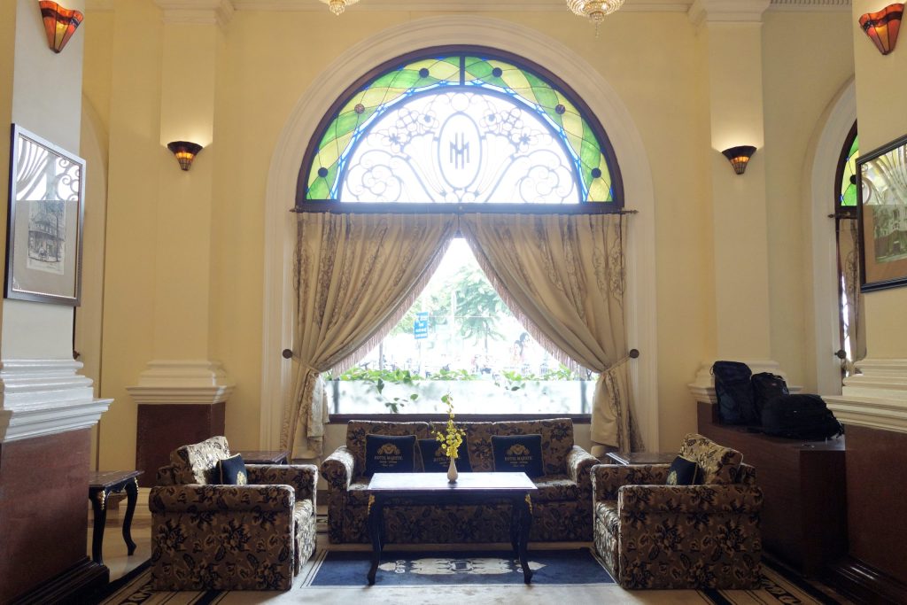 ホテル マジェスティック サイゴン エントランス｜ホーチミン